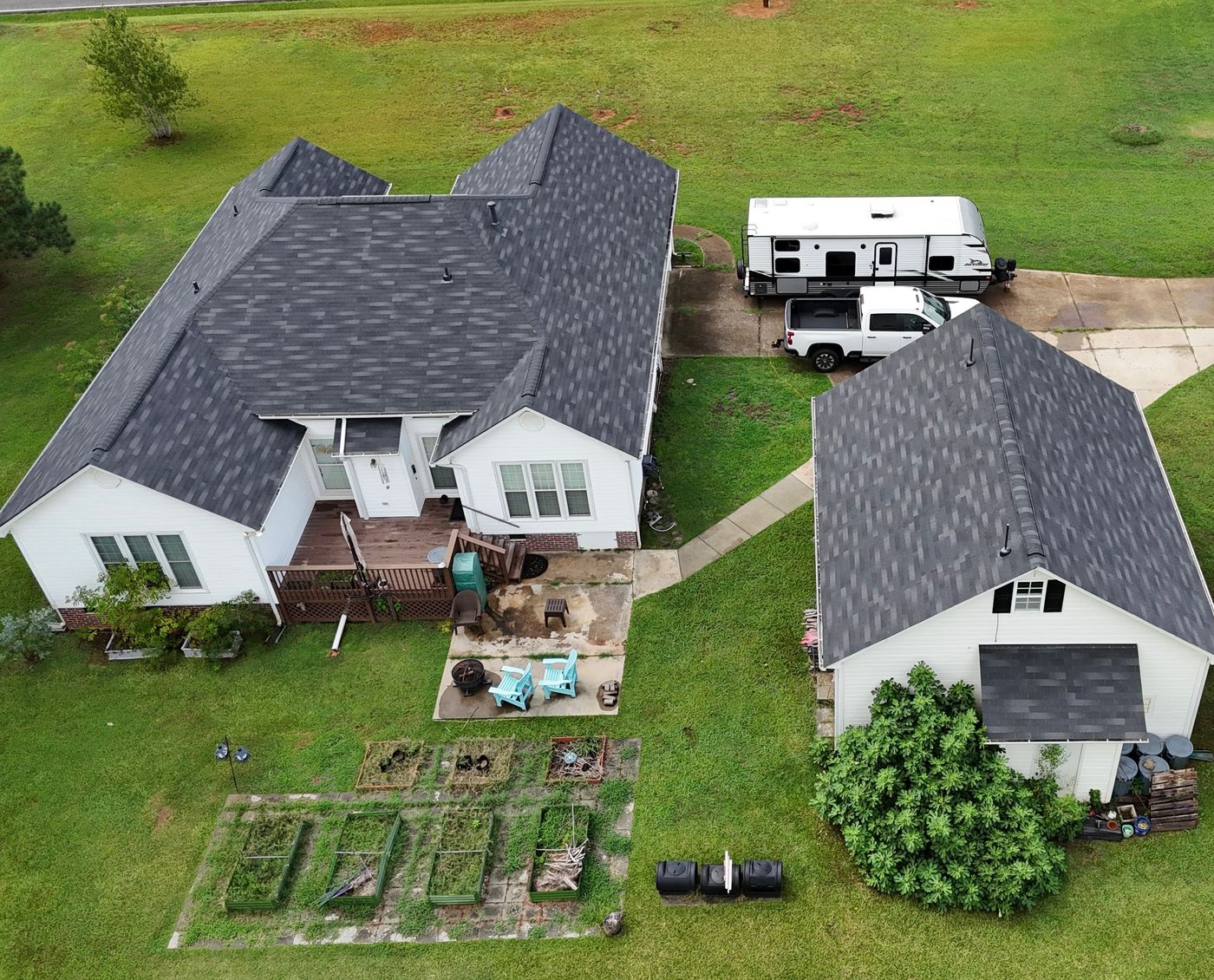 Home and detached garage, Roofing